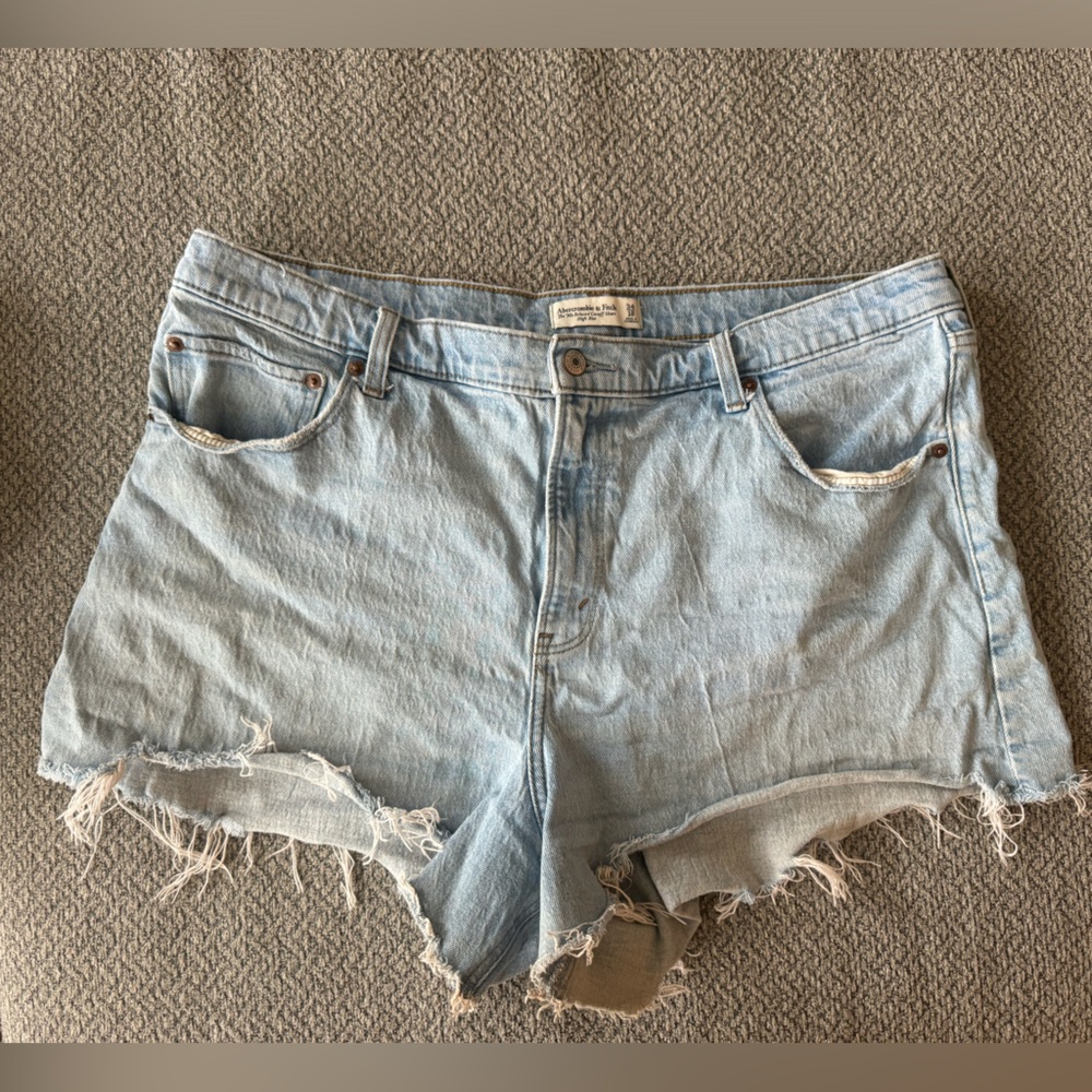 Abercrombie & Fitch Light Blue Jean Shorts 90’s relaxed cutoff high rise